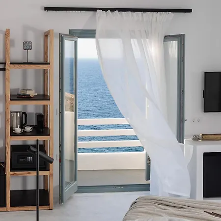 Kana Hotel Ambrami